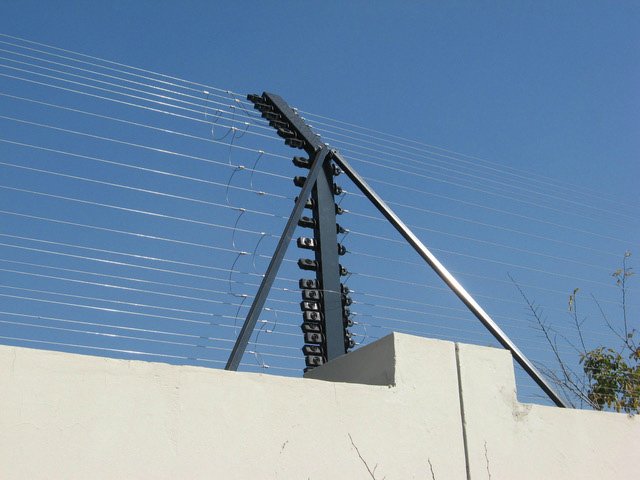 Perimeter Electric Security Fencing System Protection Palisade Solar Electronic Gallagher Power Nemtek Outdoor Residential Wall Boundary Fence Steel Net Gate
